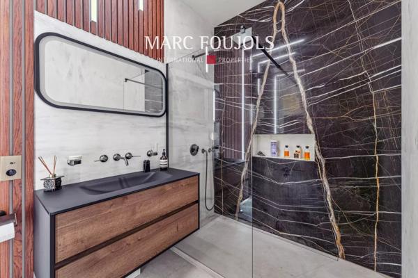 Parc Monceau – Appartement de 212m² avec un grand jardin terrasse
