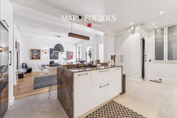 Parc Monceau – Appartement de 212m² avec un grand jardin terrasse
