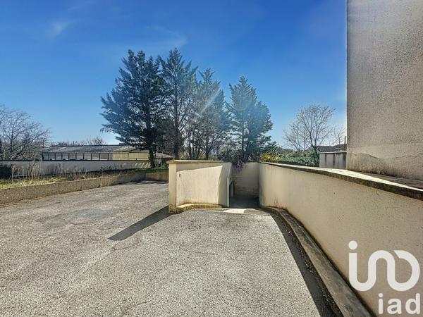 Appartement 2 pièces de 42 m² à Noisy-le-Grand (93160)