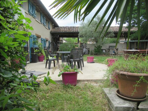 Caussade (82300) BELLE MAISON DE VILLAGE
