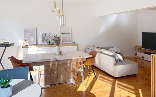 Appartement à vendre    3 pièces • 97 m2 Pau