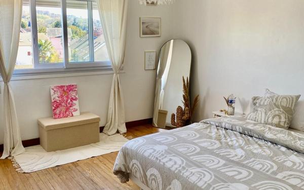 Appartement à vendre    3 pièces • 97 m2 Pau