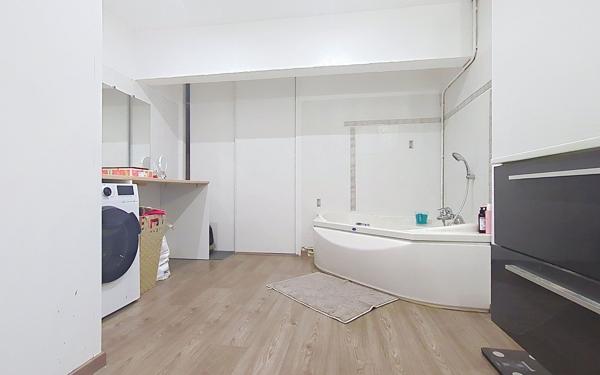 Appartement à vendre    3 pièces • 97 m2 Pau