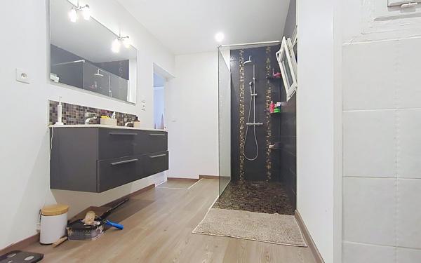 Appartement à vendre    3 pièces • 97 m2 Pau