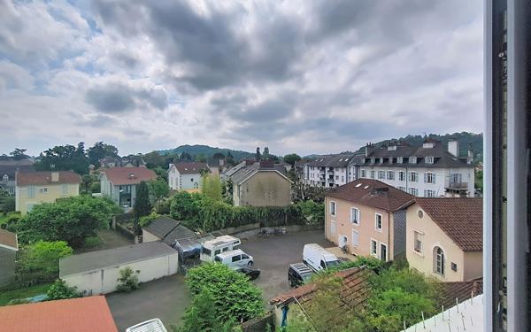 Appartement à vendre    3 pièces • 97 m2 Pau
