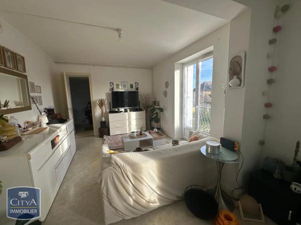 Appartement à louer 2 pièces 59.31m² Biard (86580)