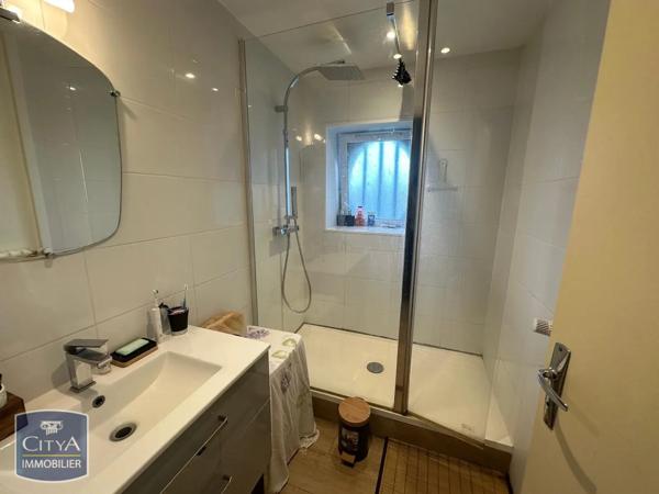 Appartement à louer 2 pièces 59.31m² Biard (86580)