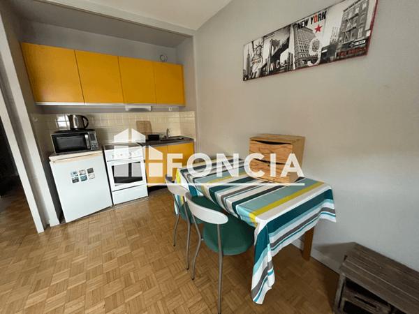 Location Studio meublé 25.78 m² - BATIMENT C Tours 37000