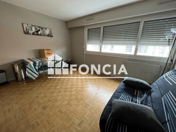 Location Studio meublé 25.78 m² - BATIMENT C Tours 37000