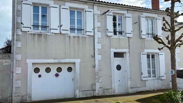 NIORT - maison de 174m² avec jardin et garage