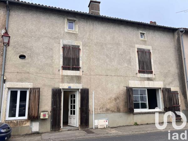 Maison à vendre 10 pièces 259 m² Charroux