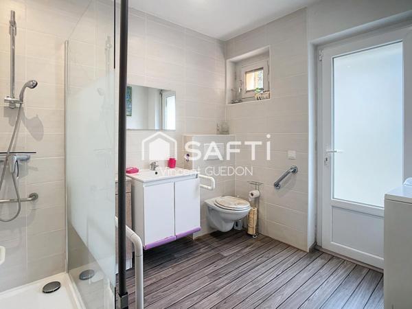 Maison composée de deux logements