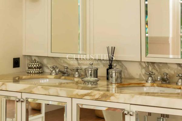 Cauderan – Elégante maison en pierre, piscine, jardin et stationnement