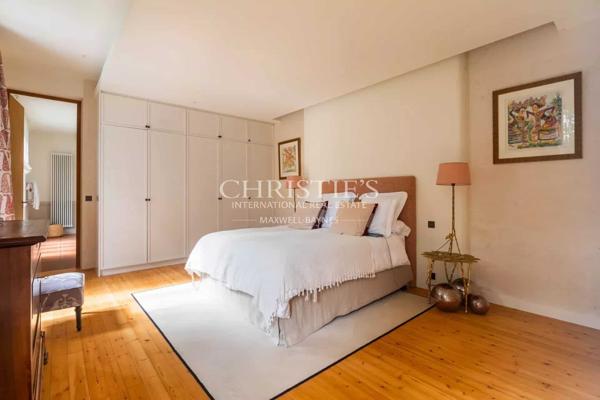 Cauderan – Elégante maison en pierre, piscine, jardin et stationnement