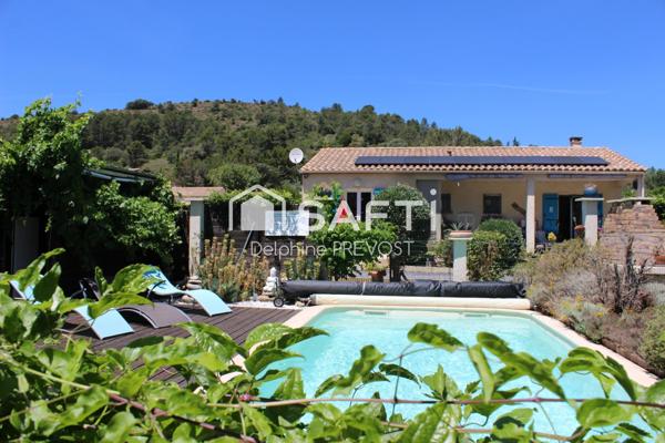 Ensemble immobilier de deux villas de plain pied
