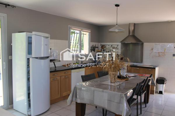 Ensemble immobilier de deux villas de plain pied