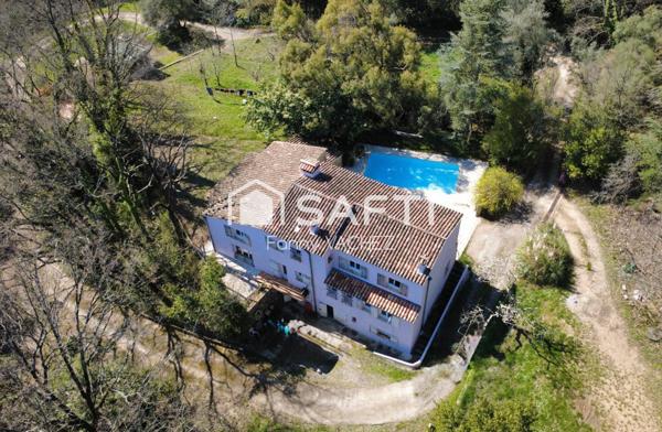 Propriété avec deux habitations, piscine et cadre naturel à Fayence