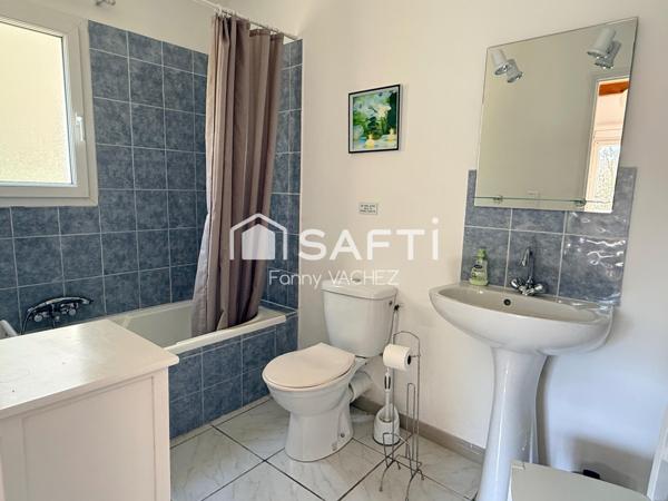 Propriété avec deux habitations, piscine et cadre naturel à Fayence