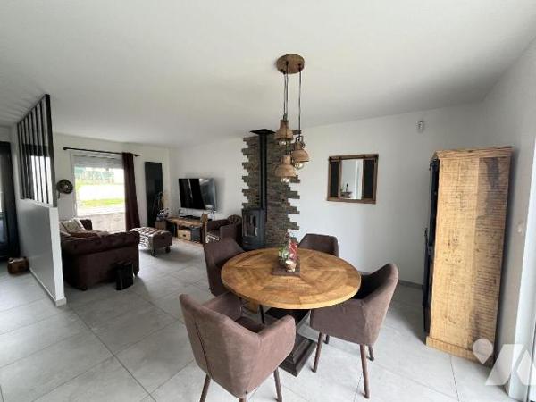 NOUVEAUTE "COUP DE COEUR" Maison à vendre à OUTREAU.
Notre Service Immobilier vous propose cet...