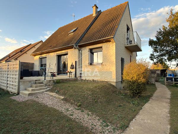 Maison 5 pièces sur sous-sol complet