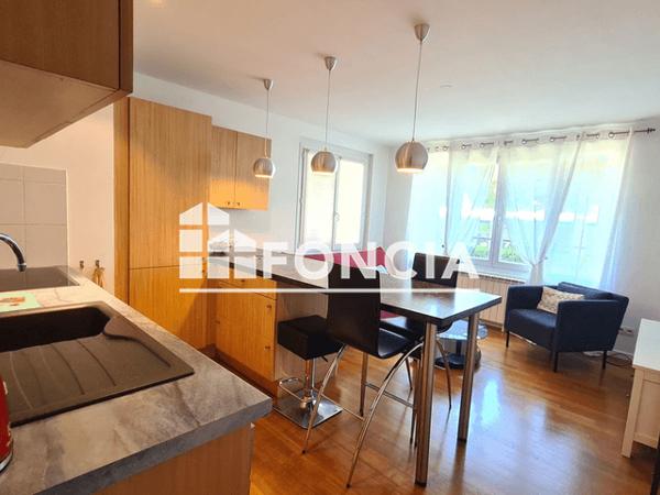 Location Appartement meublé 3 pièces 62.01 m² - 35 37 AVEN. MARCELLIN BERTHELO Grenoble 38100