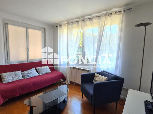 Location Appartement meublé 3 pièces 62.01 m² - 35 37 AVEN. MARCELLIN BERTHELO Grenoble 38100
