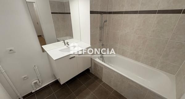 Location Appartement 3 pièces 65.82 m² - Saint-germain-en-laye 78100