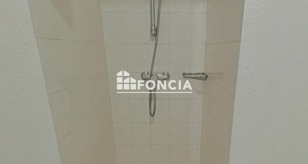 Location Studio meublé 23 m² - Saint-étienne 42000