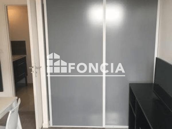 Location Studio meublé 22.15 m² - 136 COURS BERRIAT Grenoble 38000
