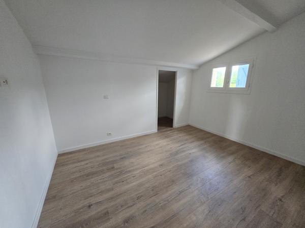 CINTEGABELLE-VILLA 5 pièces 117 m² Cintegabelle (31550)