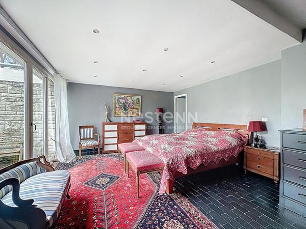 Maison 7 pièce(s), 263 m2 habitables terrain 3812m²