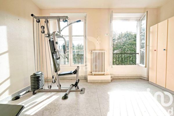 Domaine 55 pièces de 1 160 m² à Fontenay-Trésigny (77610)