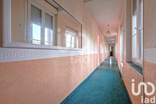 Domaine 55 pièces de 1 160 m² à Fontenay-Trésigny (77610)