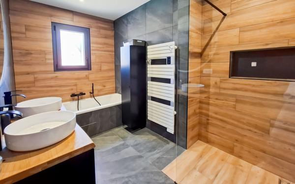 Maison à vendre    4 pièces •  Canals