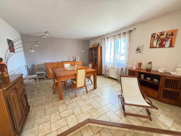 Villa familiale 4 pièces avec combles aménagés, terrain piscinable et grand garage – Boujan-sur-Libron