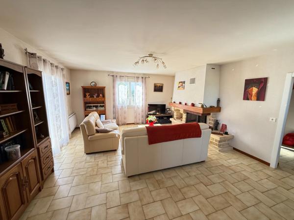 Villa familiale 4 pièces avec combles aménagés, terrain piscinable et grand garage – Boujan-sur-Libron