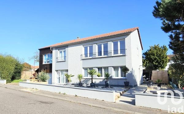 Maison 7 pièces de 174 m² à Peltre (57245)