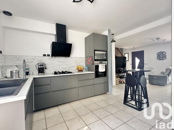 Maison à vendre 6 pièces 130 m² Villeneuve-sur-Yonne