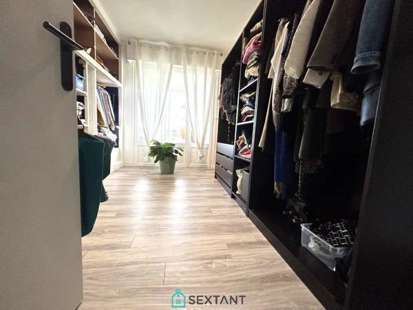 PROPRIÉTÉ DE CARACTÈRE DE 280 M² – 5 CHAMBRES – VUE PANORAMIQUE – SANS VIS-À-VIS