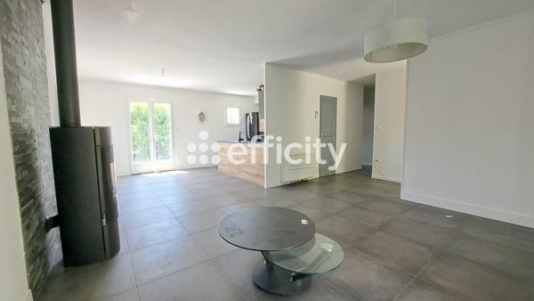 Maison
         4 pièces
        - 96 m² 350 000 € *