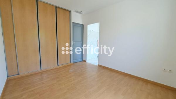 Maison
         4 pièces
        - 96 m² 350 000 € *