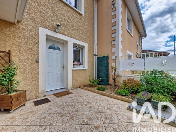 Maison à vendre 5 pièces 81,88 m² Vénissieux