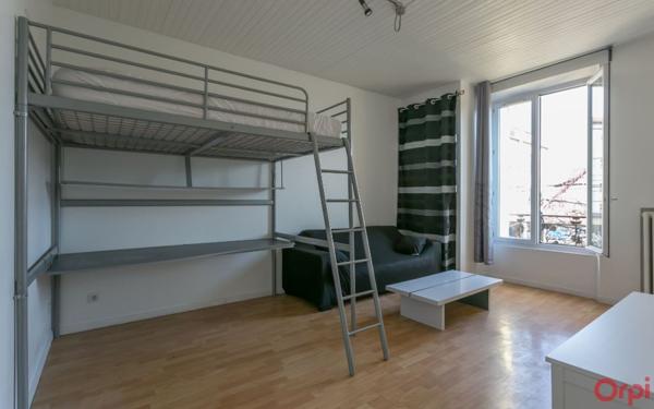 Appartement à louer    1 pièce • 32,63 m2 Saint-Michel-sur-Orge