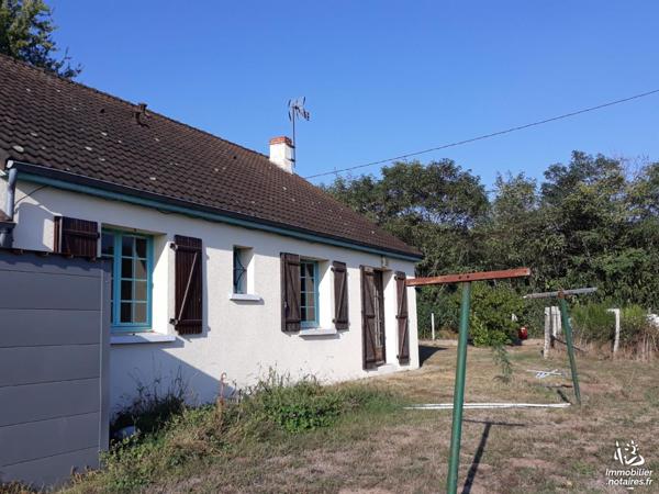 Maison Vente à BAZOUGES-SUR-LE-LOIR (SARTHE). Maison de 120 m² comprenant jardin de 4000...