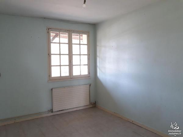 Maison Vente à BAZOUGES-SUR-LE-LOIR (SARTHE). Maison de 120 m² comprenant jardin de 4000...