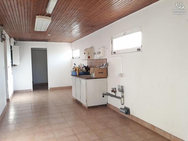 Maison Vente à BAZOUGES-SUR-LE-LOIR (SARTHE). Maison de 120 m² comprenant jardin de 4000...