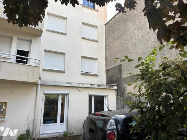 Local à usage de bureaux