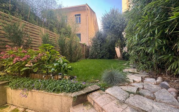 Maison à vendre    5 pièces • 118,73 m2 Le Perreux-sur-Marne