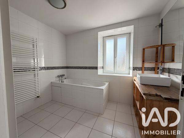 Maison à vendre 5 pièces 149,94 m² Saint-Genix-les-Villages