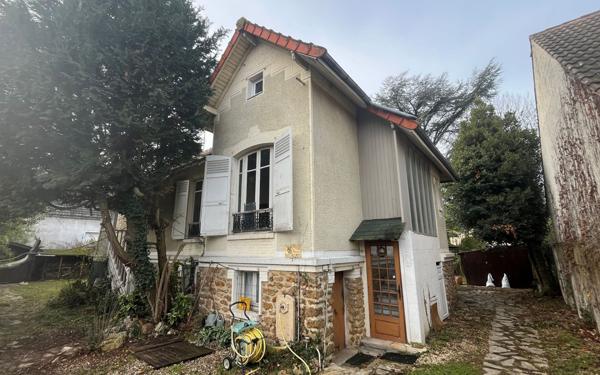 Maison à vendre    6 pièces • 96,82 m2 Le Plessis-Trévise